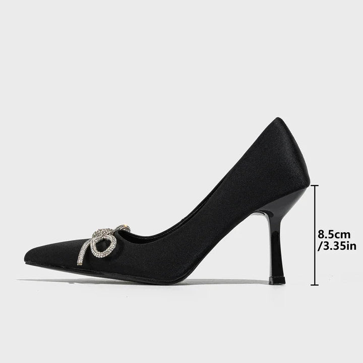 Effortlessly Elegant Heels with a Timeless Design