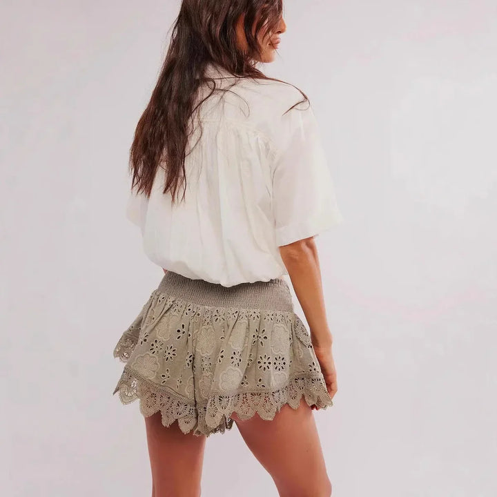 Clara & Sophia | Ivory High-Waist Scalloped-Hem Lace Shorts