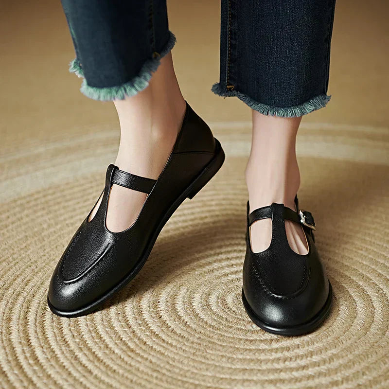 Selvana - Low Heeled Pumps