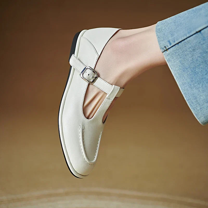 Selvana - Low Heeled Pumps
