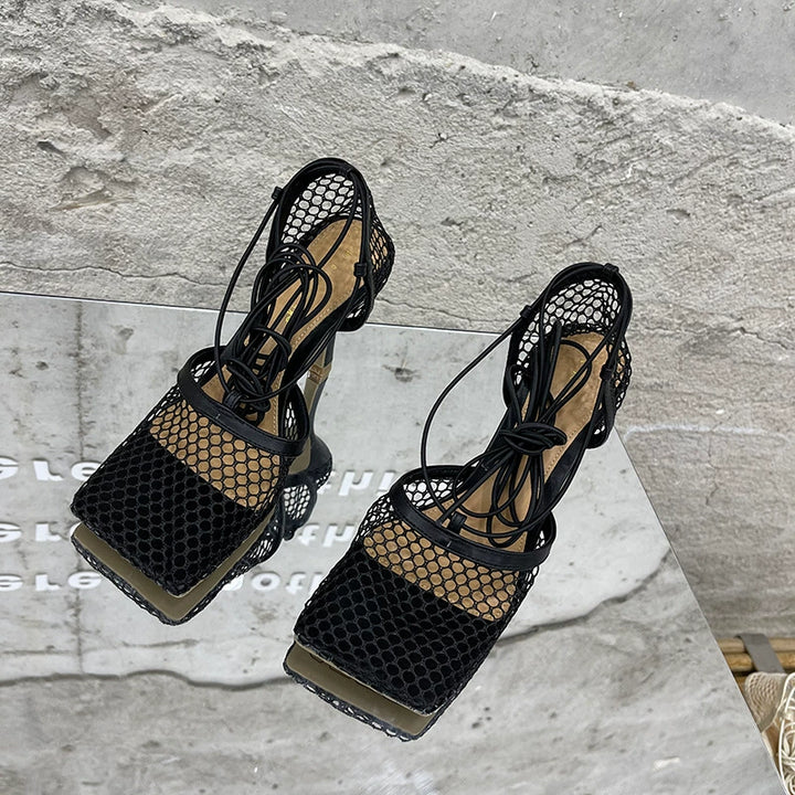 Classic Vintage Heels with a Flattering Fit