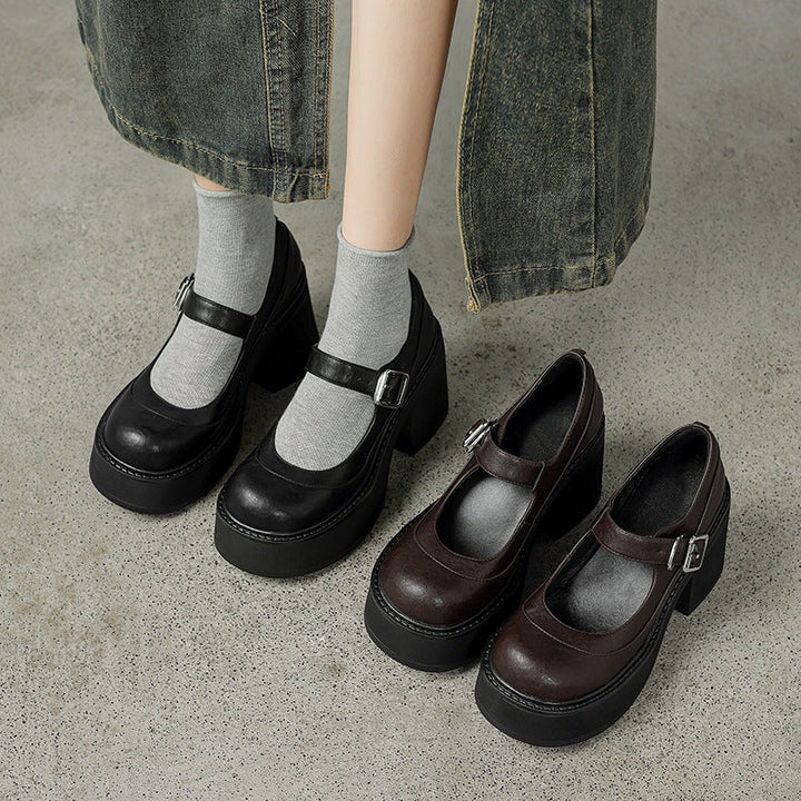 Pela Leather Pumps